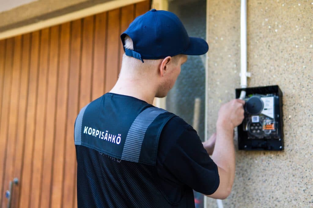 Latausasema kotiin