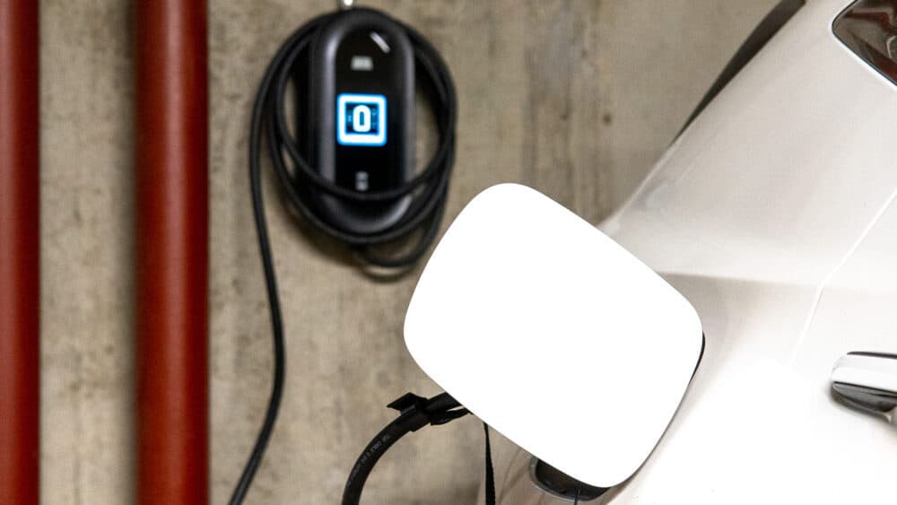 Hybridiauton lataus – 7 kysymystä ja vastausta